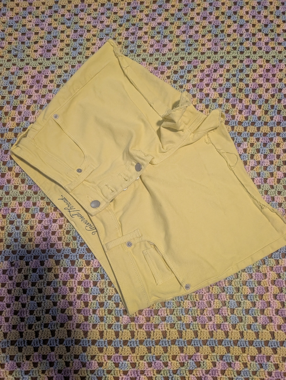 Universal Threads Yellow  High Rise Shortie Denim Shorts Size 8 - Picture 8 of 9